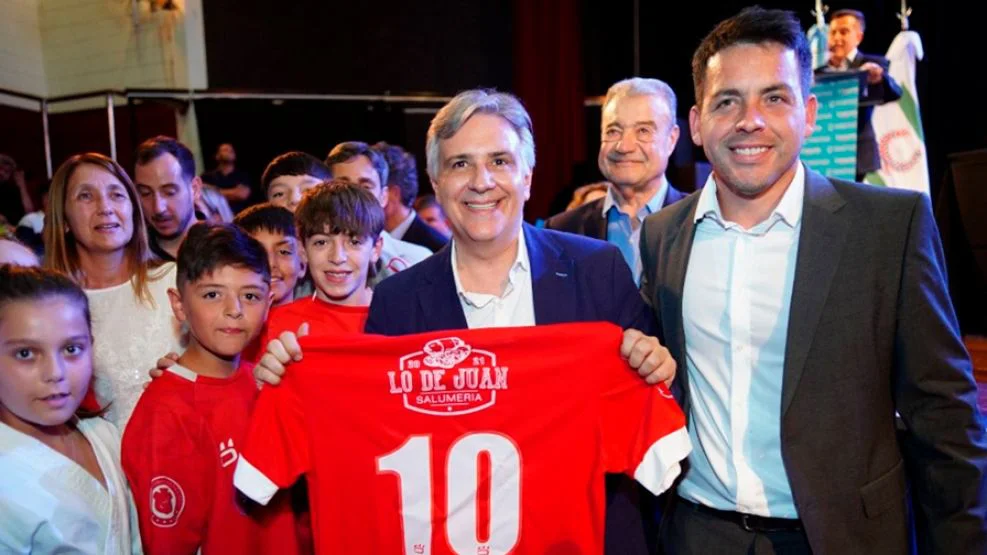 llaryora torres cena fortuna